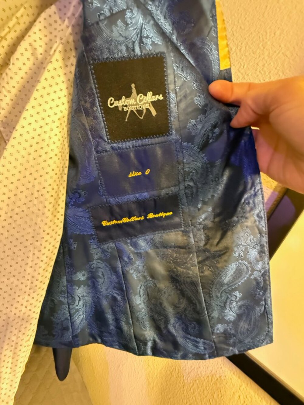 Custom Collars Western Showmanship Suit with matching shirt, size 0 - Picture 3 of 9